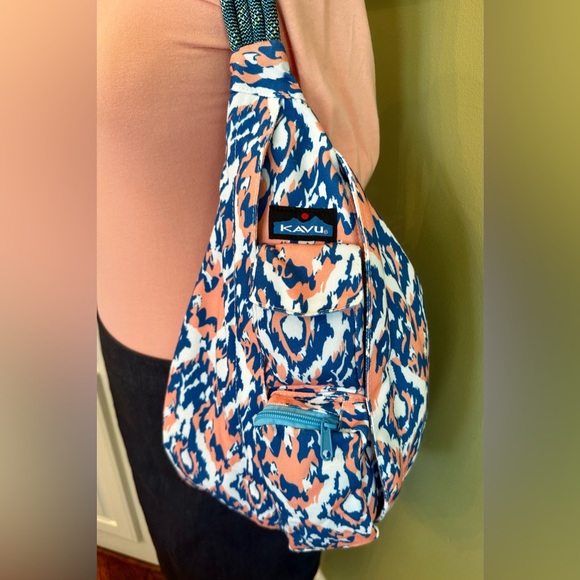 EUC 💠 Kavu Rope Shoulder Bag. Orange/Blue/White Exceptionally clean inside/out - Picture 2 of 14